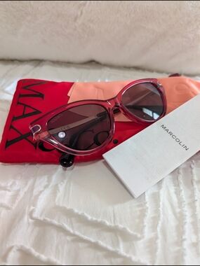 MAX&Co. 5471B Cat Eye Pink Frame Gray Tinted Lenses UV400 Sunglasses